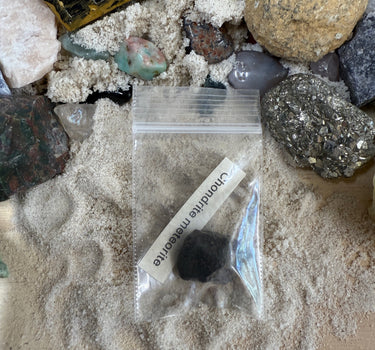 THE FALLING STAR -QUART MINI MINER NATURAL CRYSTAL MINING BUCKET