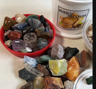 QUART FAIRY MINING BUCKET - NATURAL ROUGH AND TUMBLED STONE