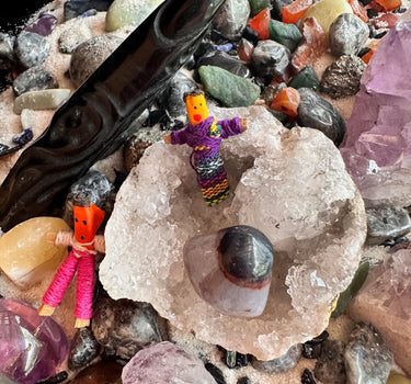 VOODOO NATURAL CRYSTAL AND GEMSTONE MIXED MINING BUCKET