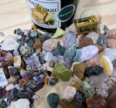 MINI MINER ALIENS NATURAL CRYSTAL QUART MINING BUCKET