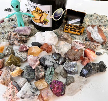 MARTIAN MINING BUCKET - NATURAL CRYSTAL AND GEMSTONE