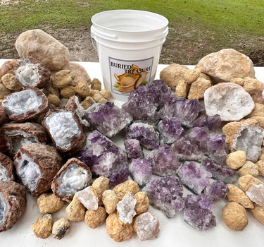 NATURAL CRYSTAL GEODE MIXED BUCKET - GALLON