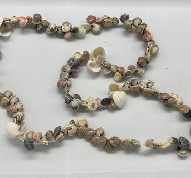 15" SHELL NECKLACE {ASSORTED}